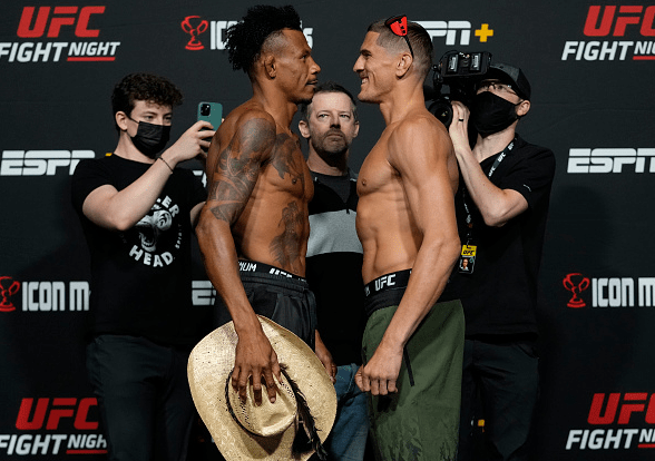 Alex Oliveira vs. Niko Price&nbsp;Prediction