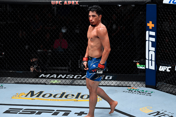 Adrian Yanez vs. Davey Grant&nbsp;Prediction