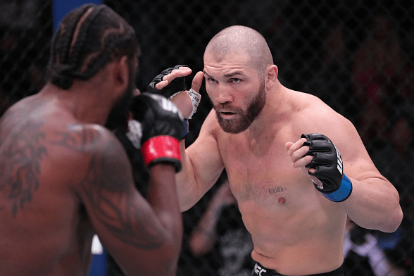 Johnny Walker vs. Ion Cutelaba Prediction